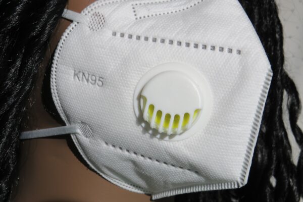 3er Pack Atemschutzmaske KN95, WEIß, Infektionsschutzmaske, mit Ventil 5-lagig 2