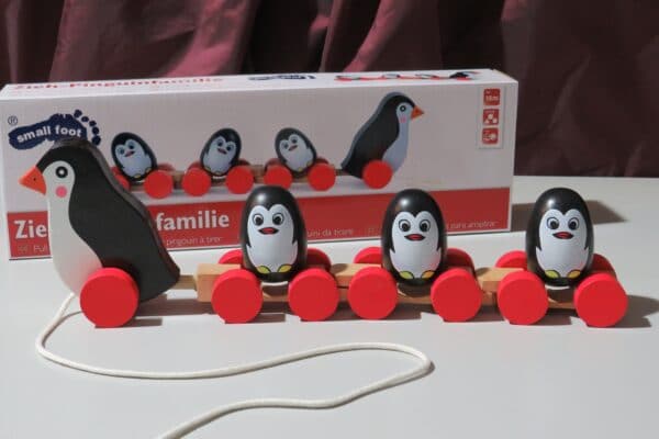 Ziehspielzeug Pinguinfamilie 1